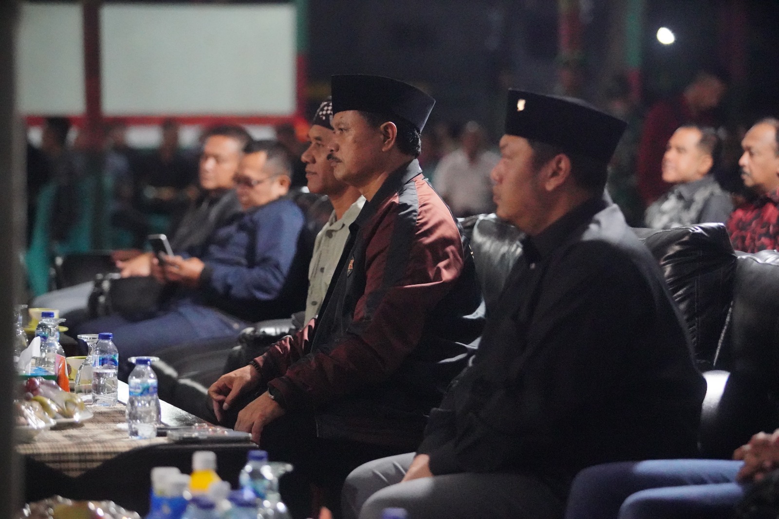 Hadiri Pagelaran Wayang Kulit Peringatan HUT Yonif Para Raider 501, Wali Kota: Usia Tua Penampilan Harus Muda