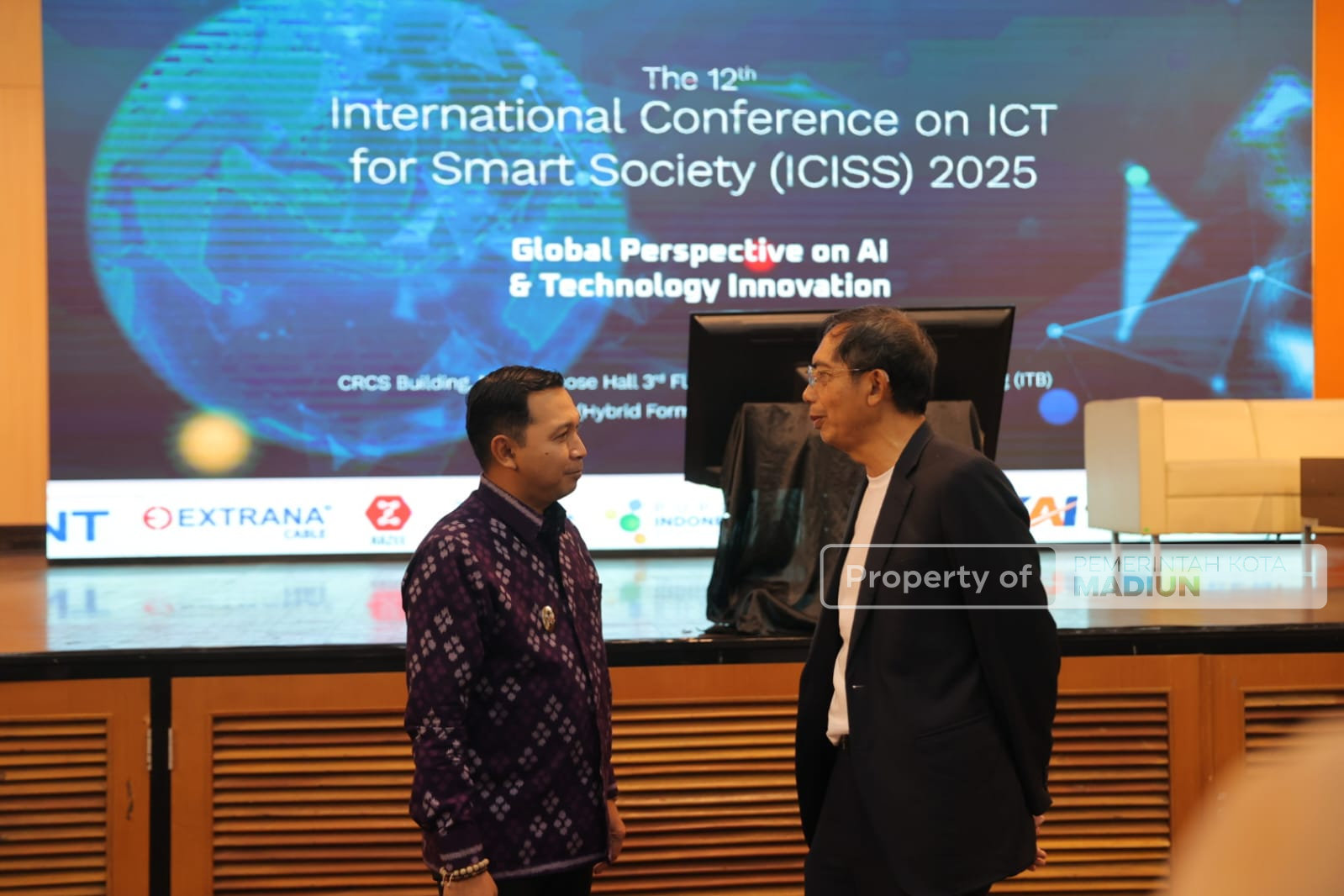 Hadiri Konferensi Internasional ICISS 2025, Wawali Sambut Baik Teknologi AI Untuk Pemerintahan
