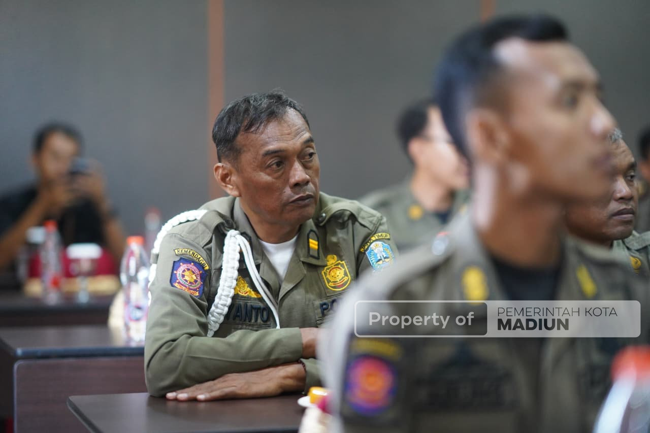 Buka Bimtek Satpol PP dan Damkar, Wakil Wali Kota Madiun Tekankan Pelayanan bagi Masyarakat