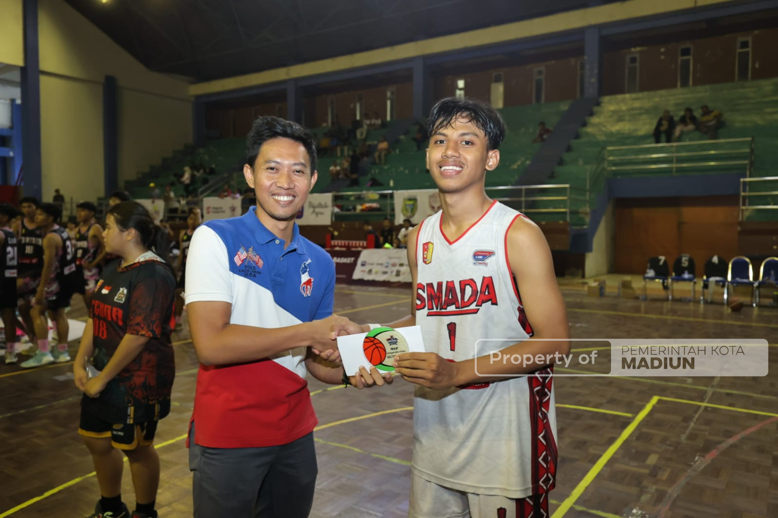 Tutup Junior Basket Vaganza di GOR Wilis, Wali Kota Harap Pembinaan Atlet Muda Berkelanjutan