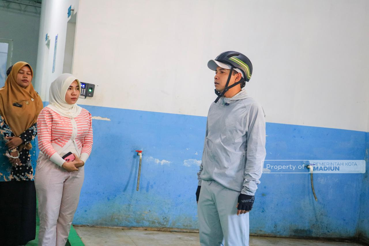 Tinjau RPH hingga SPPG dengan Gowes, Plt Wali Kota Soroti IPAL yang Belum Sesuai Standar