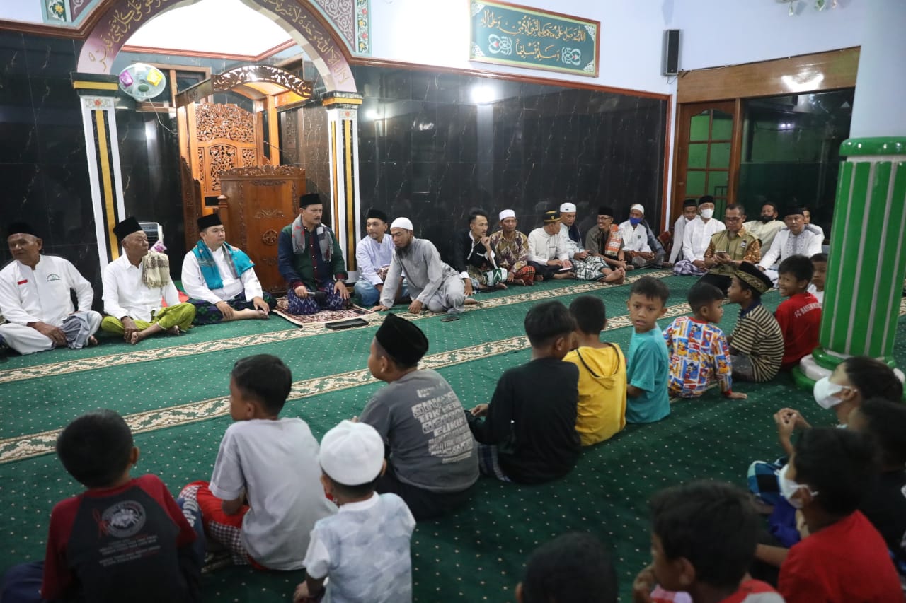 Gelar Isya Berjamaah, Wali Kota Sampaikan Oleh-Oleh Dari Luar Negeri