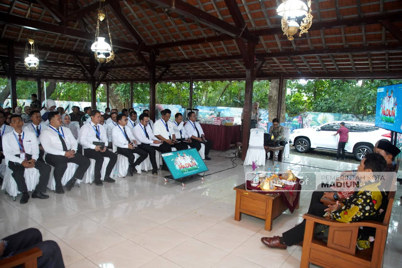 Terima Studi Lapangan PERPAMSI, Wali Kota Madiun Tekankan Sinergi Antardaerah