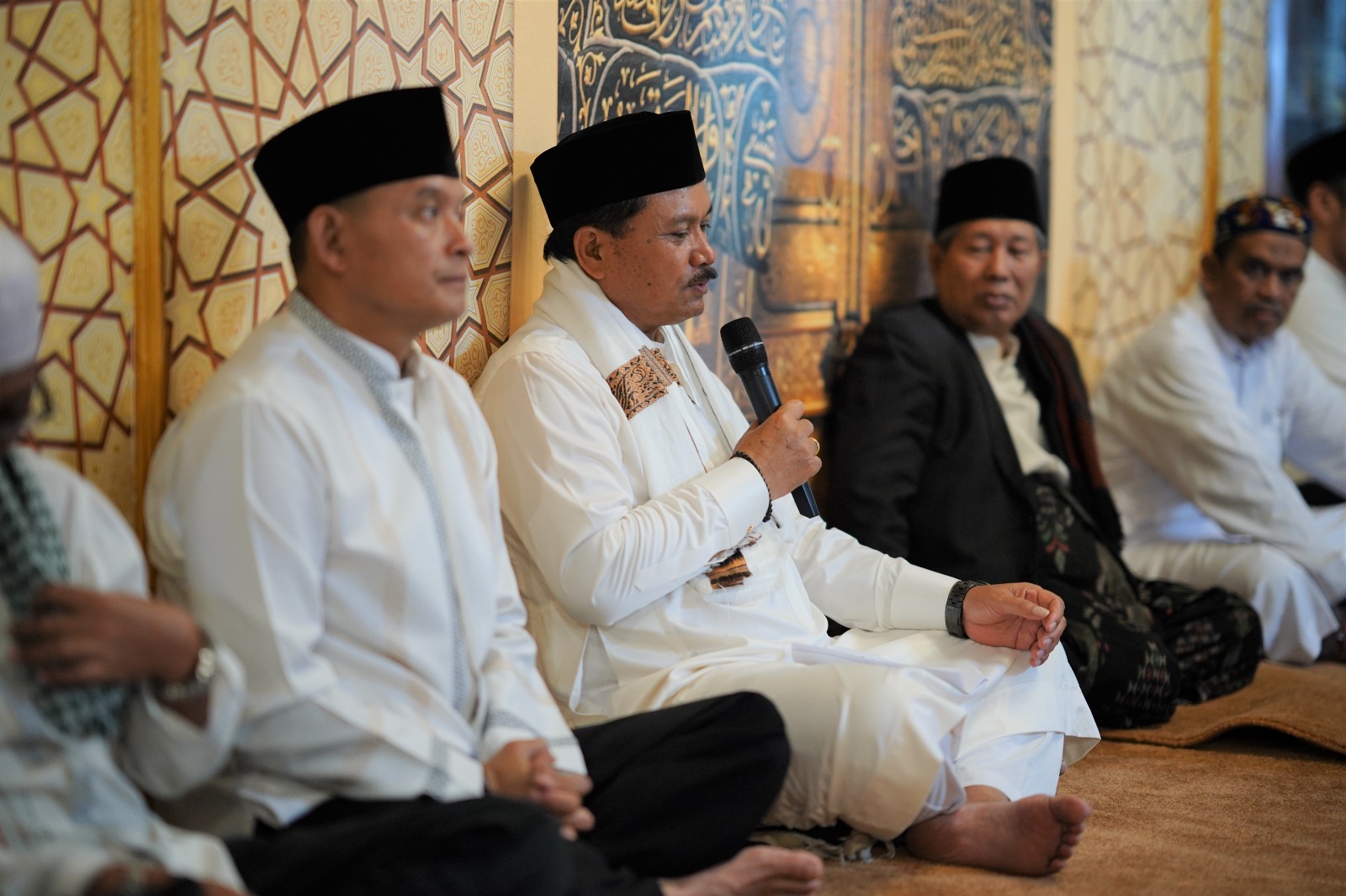 Peringati Nuzulul Quran, Wali Kota Juga Salurkan Bantuan Pangan