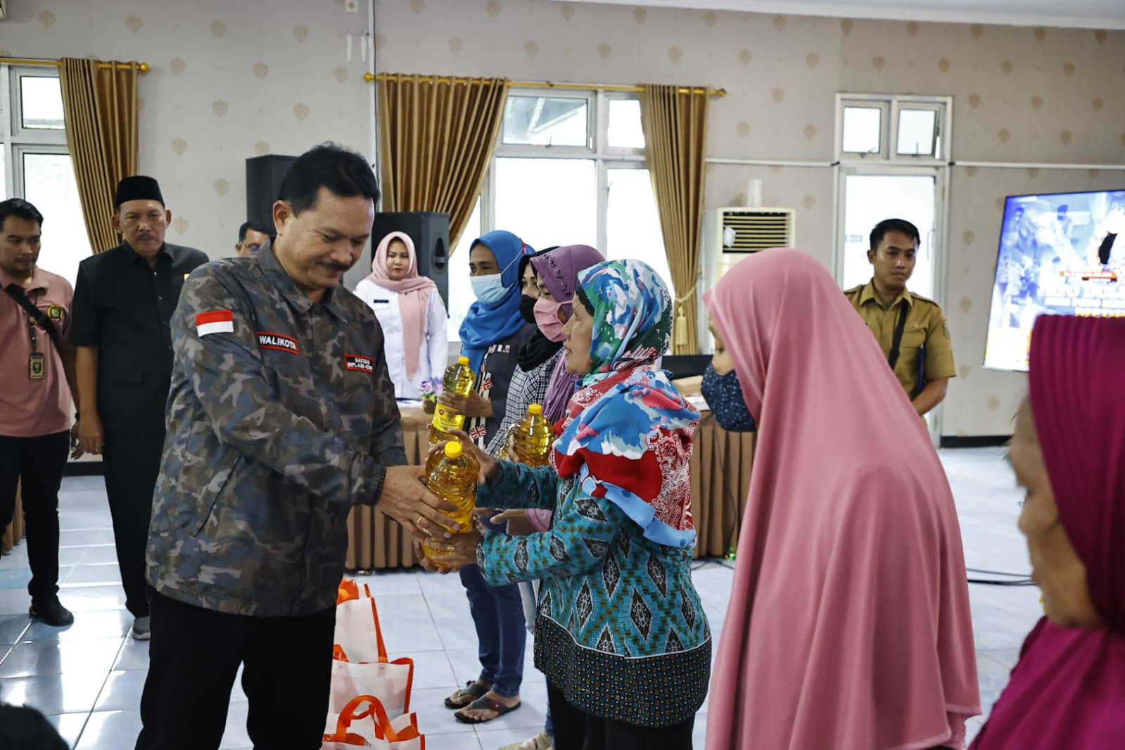 Tatap Muka dengan Masyarakat Kartoharjo, Wali Kota-DPRD Serap Aspirasi Melalui Program Ngopi