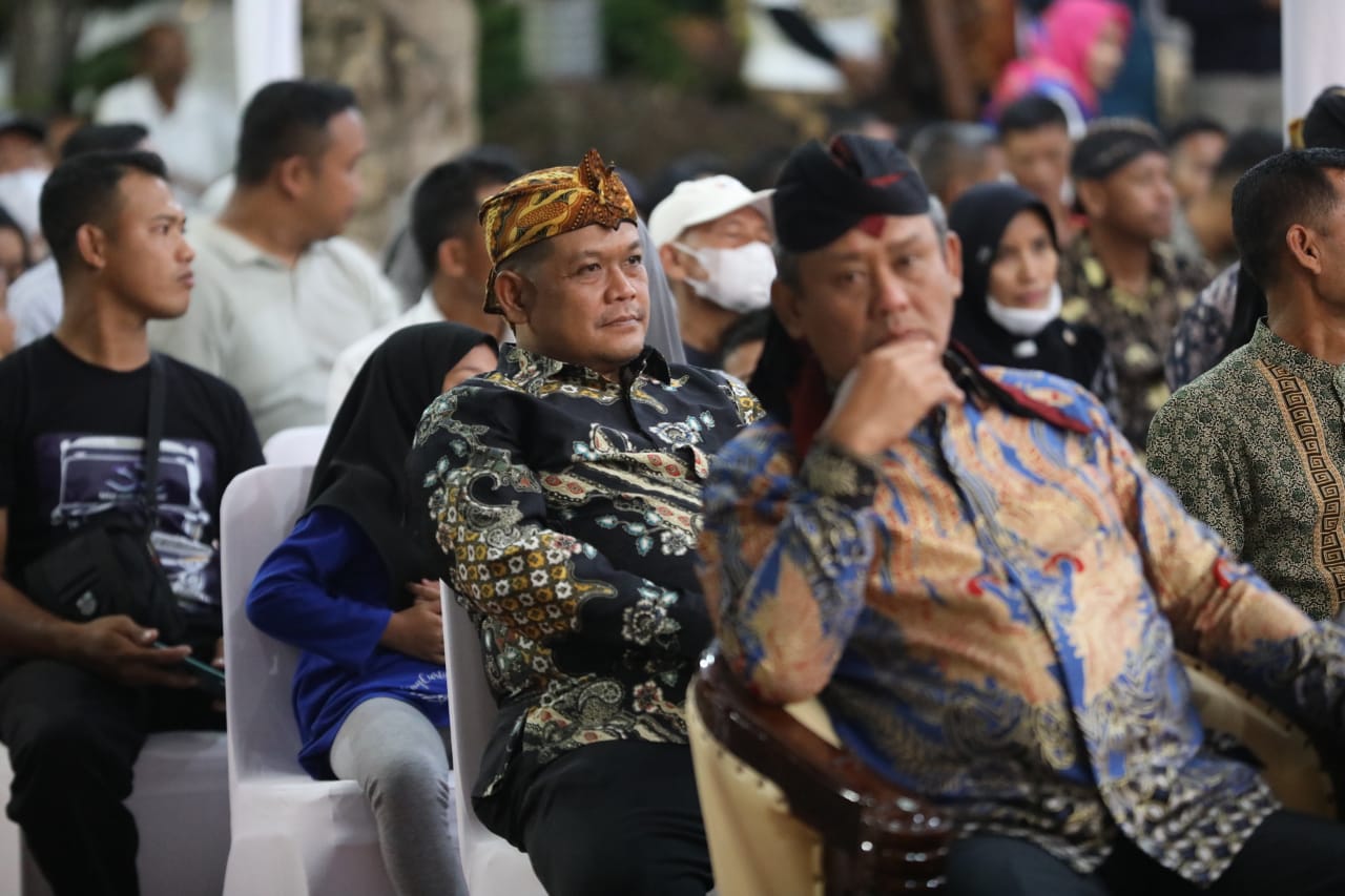 Saksikan Pagelaran Wayang Kulit di Korem, Panglima: Kalau ke Kota Madiun dulu itu Nglencer