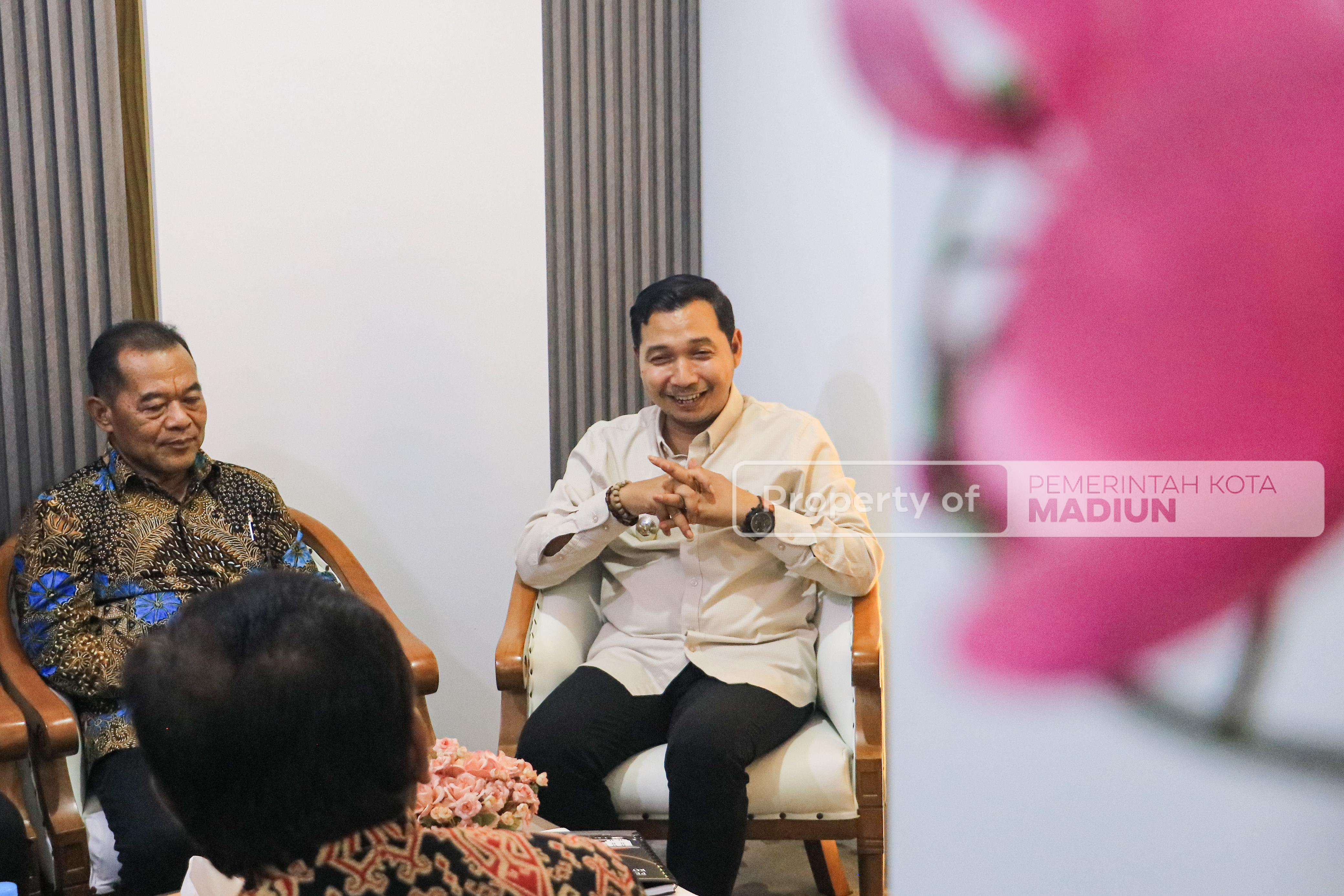 Terima Audiensi Terkait PBG dan Andalalin, Wawali Tegaskan Proses Wajib Sesuai Regulasi