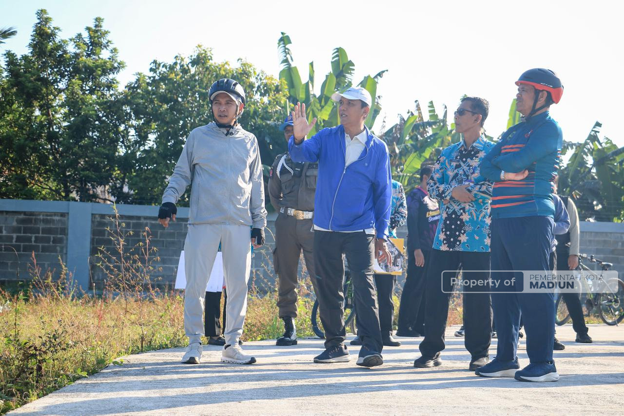 Tinjau RPH hingga SPPG dengan Gowes, Plt Wali Kota Soroti IPAL yang Belum Sesuai Standar