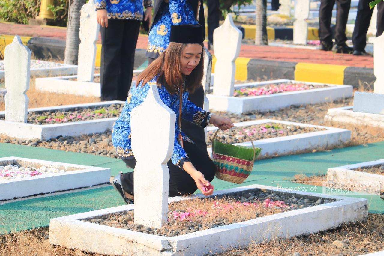 Ziarah Makam Harkitnas ke-118, Pemkot Madiun Teladani Semangat Juang dan Pengabdian