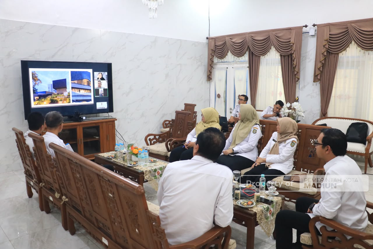 Kurangi Timbulan Sampah Organik, Plt Wali Kota Madiun Jajaki Inovasi Berbasis Maggot