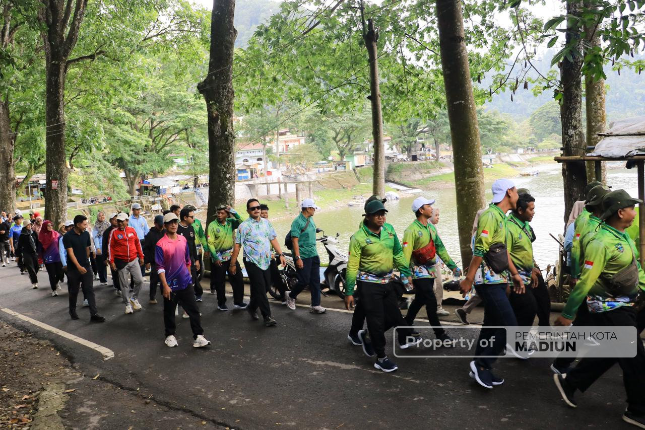 Perkuat Kualitas Pelayanan Publik, Wali Kota Gelar Pembinaan bagi Aparatur dan Pekerja Lapangan