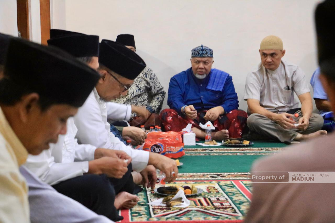Lewat Safari Ramadan, Pemkot Madiun Perkuat Kepedulian Sosial dan Dukungan untuk Masjid