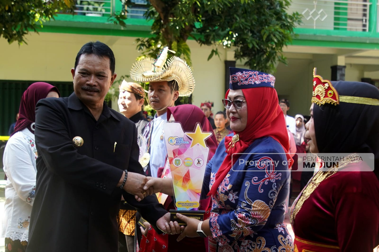 Pimpin Apel Hari Guru Nasional, Wali Kota Harap Guru Terus Perkuat Fondasi Kota Cerdas