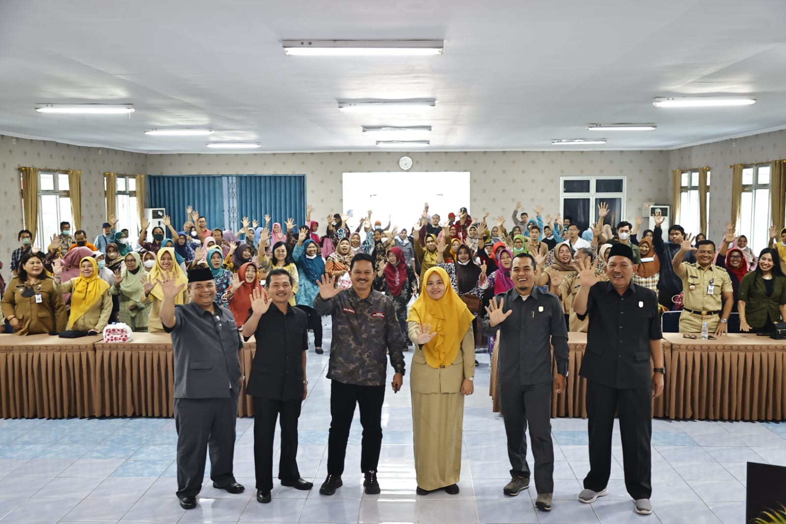 Tatap Muka dengan Masyarakat Kartoharjo, Wali Kota-DPRD Serap Aspirasi Melalui Program Ngopi