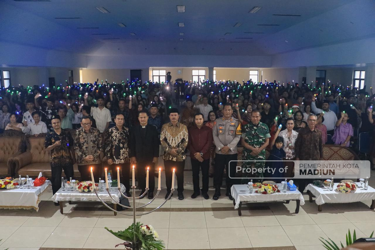 Hadiri Perayaan Natal, Wali Kota: Doa Jemaat GKJW Bawa Kota Madiun Semakin Maju Mendunia