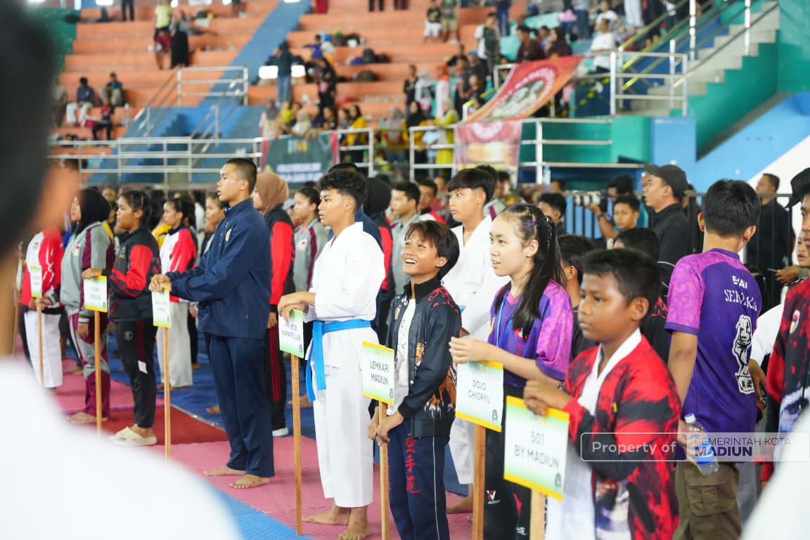 Buka Madiun Open Karate Championship 2026, Plt Wali Kota Berharap Turnamen Cetak Atlet Berprestasi
