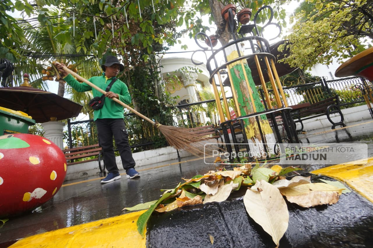 Wujudkan Kota Bersih, Wawali Pantau Kerja Bakti Jumat Pagi